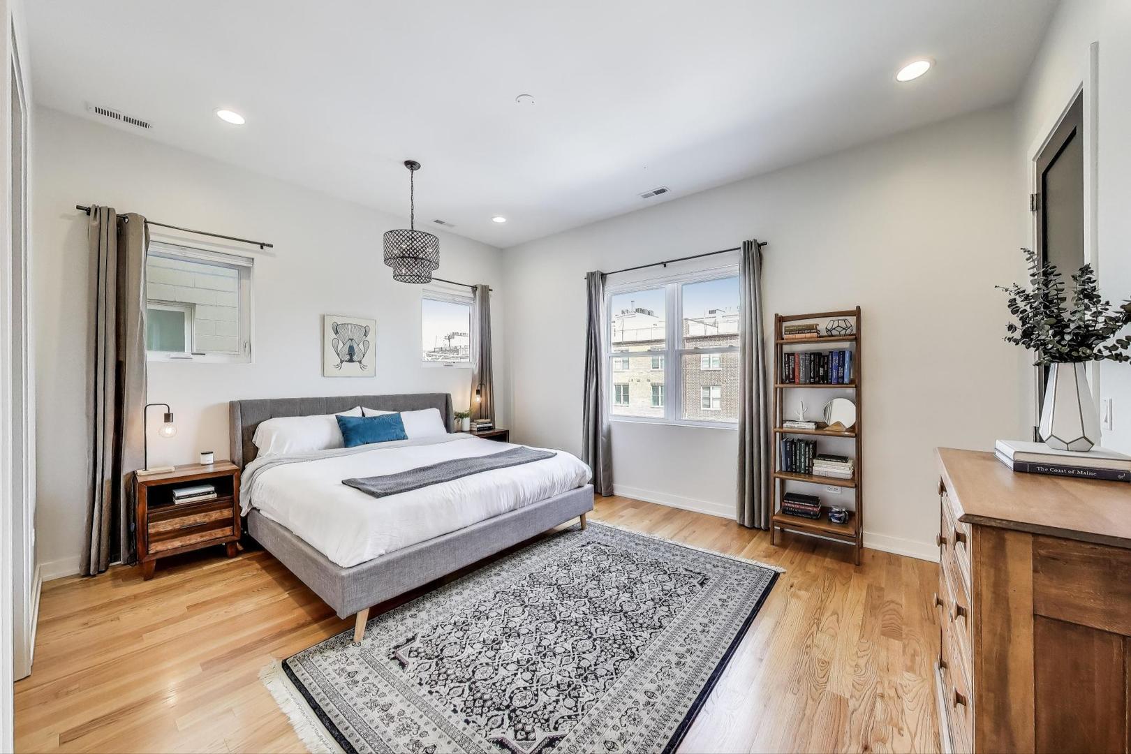 2491 N Milwaukee Avenue Unit: 3N