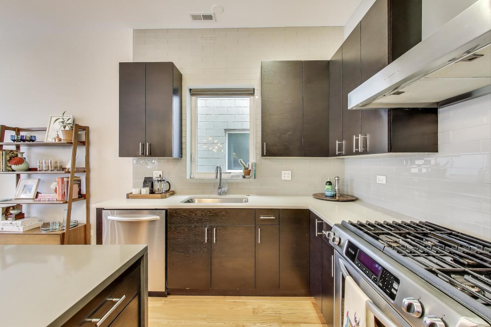 2491 N Milwaukee Avenue Unit: 3N