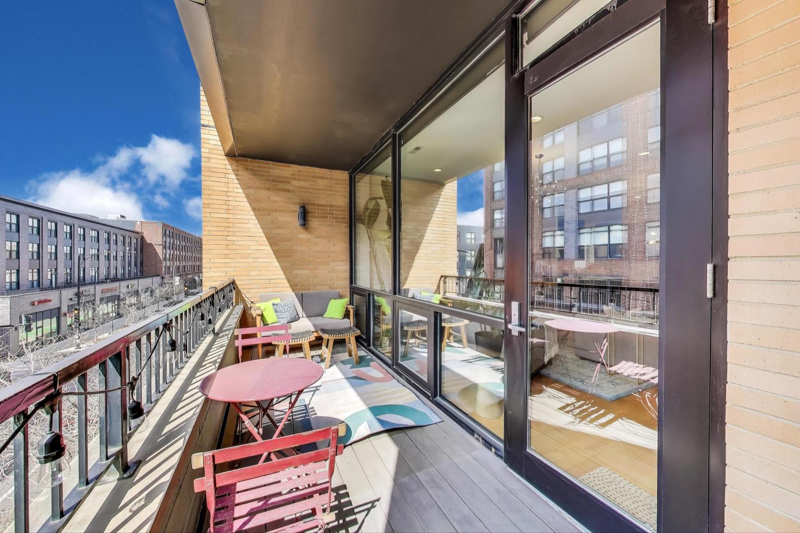 2491 N Milwaukee Avenue Unit: 3N