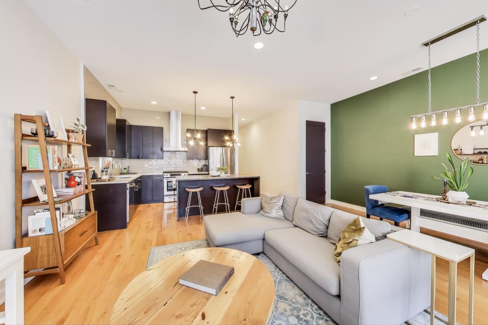 2491 N Milwaukee Avenue Unit: 3N