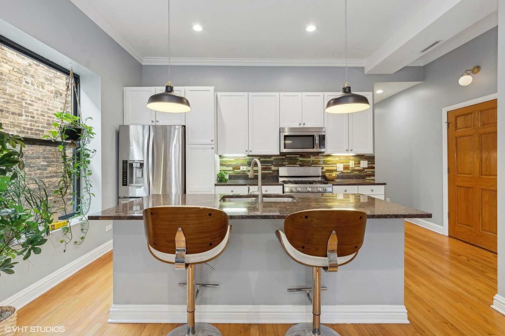 4626 N RACINE Avenue Unit: 3