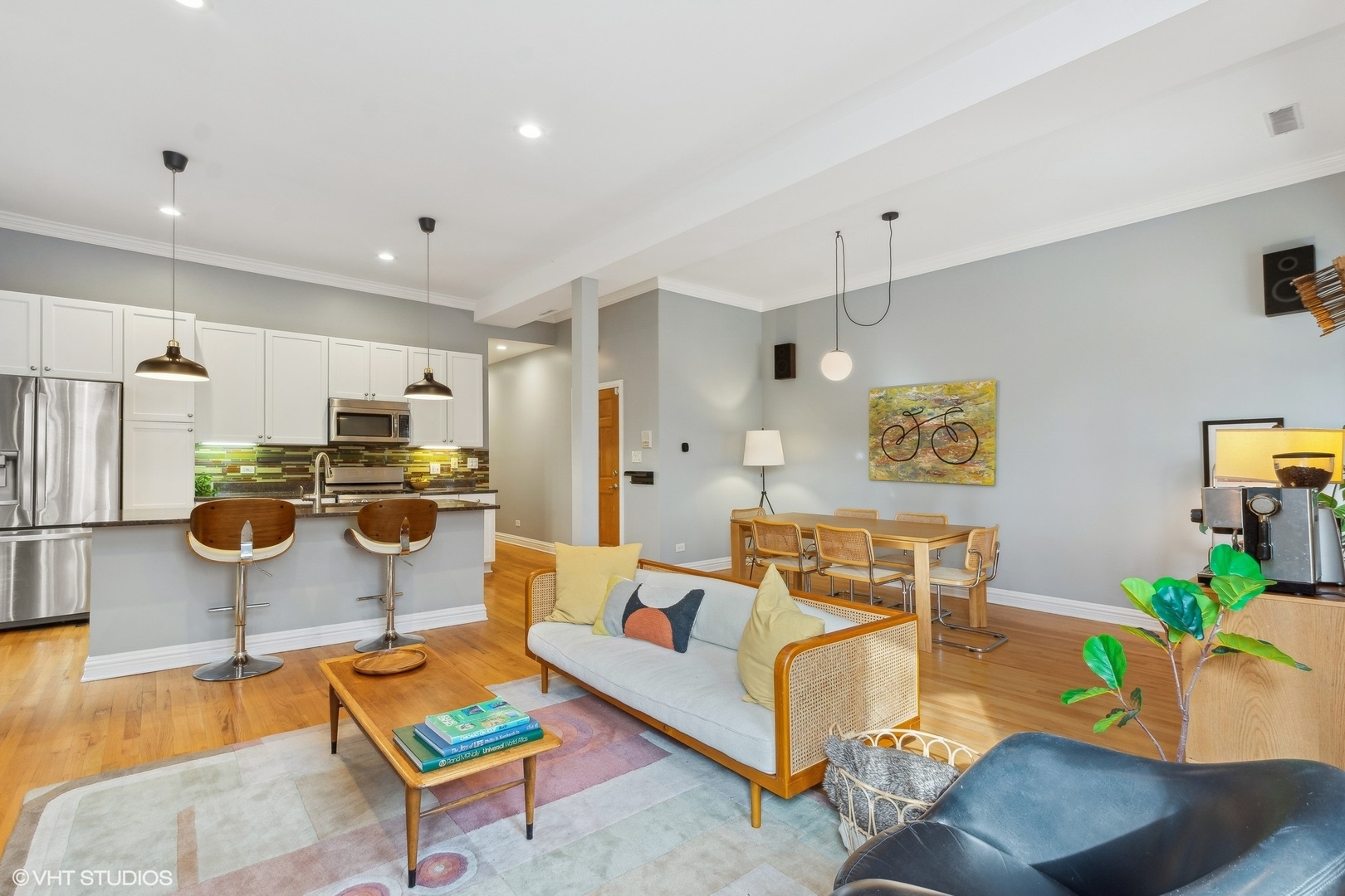 4626 N RACINE Avenue Unit: 3