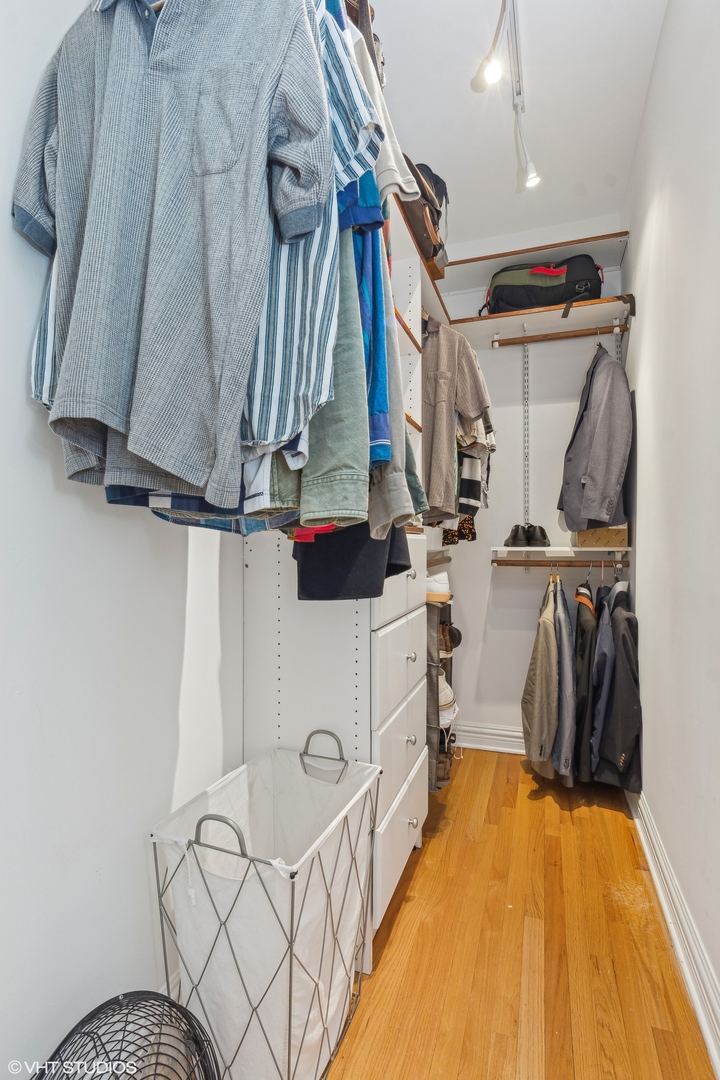 4626 N RACINE Avenue Unit: 3