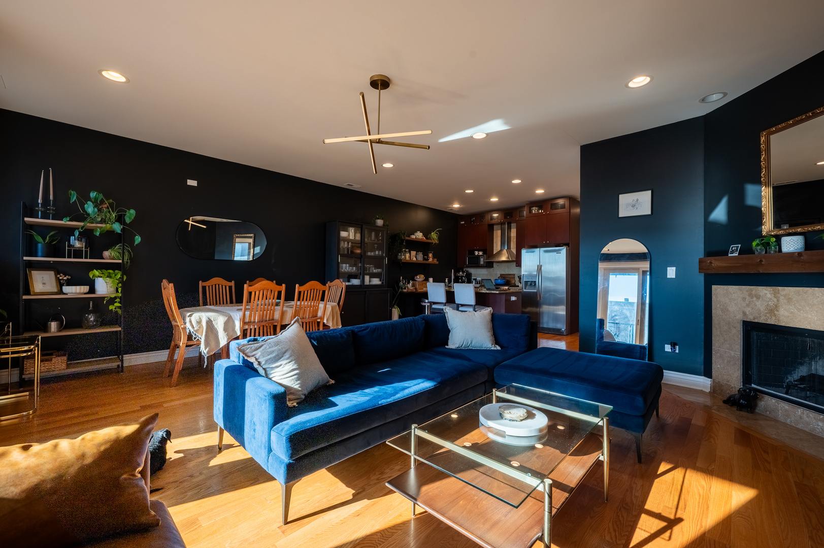 2710 W Chicago Avenue Unit: 3