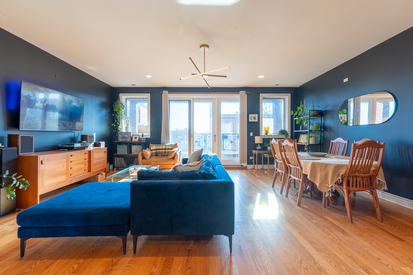 2710 W Chicago Avenue Unit: 3