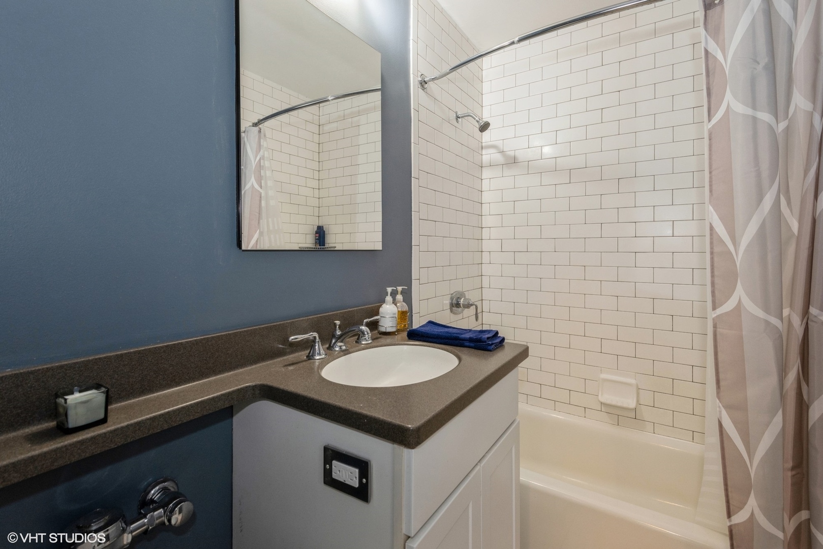 1445 N State Parkway Unit: 806