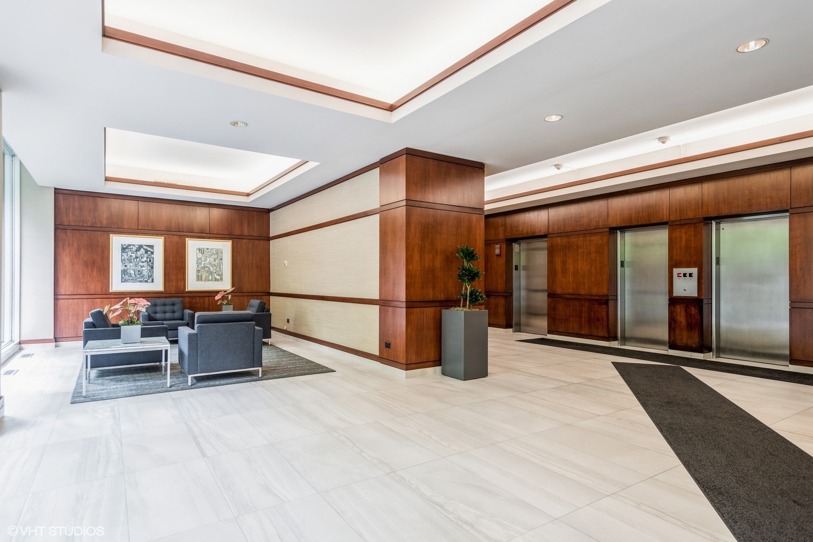1445 N State Parkway Unit: 806