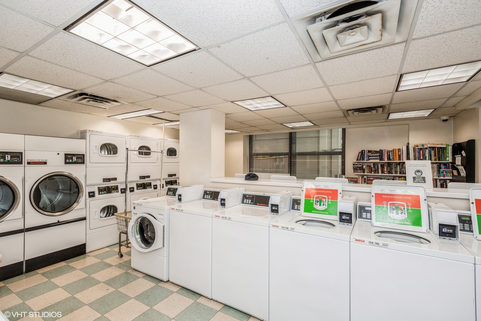 1445 N State Parkway Unit: 806