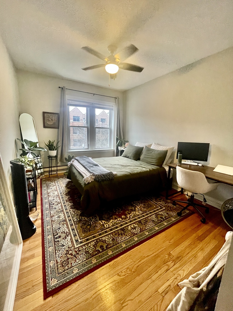 3915 N SOUTHPORT Avenue Unit: 1W