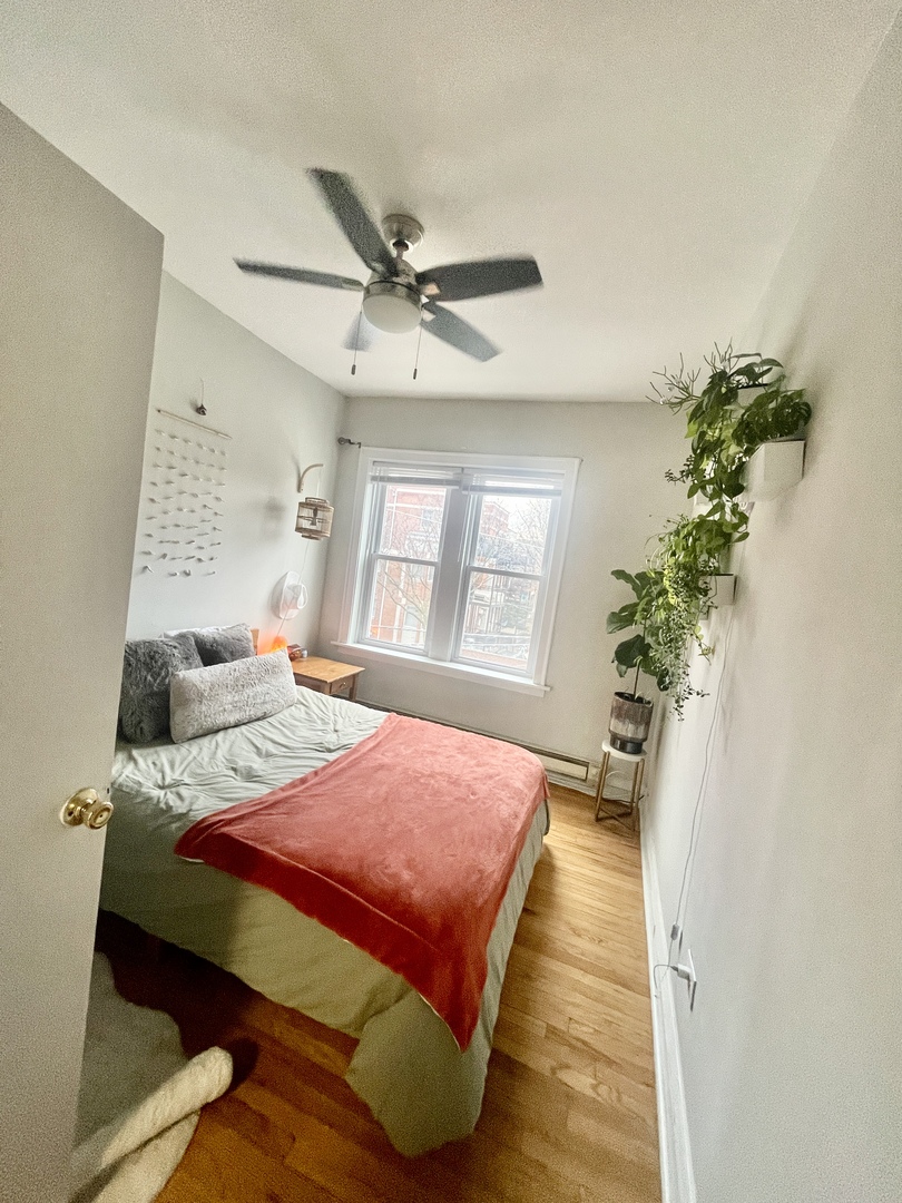 3915 N SOUTHPORT Avenue Unit: 1W