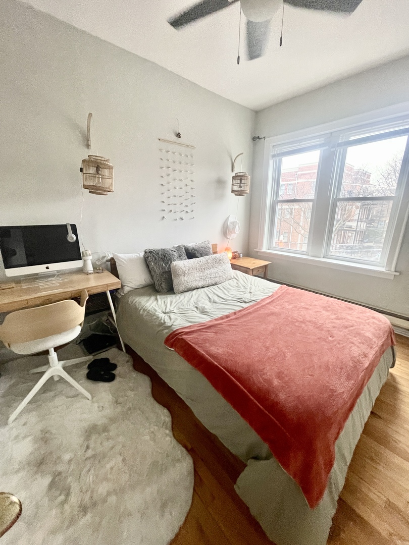 3915 N SOUTHPORT Avenue Unit: 1W