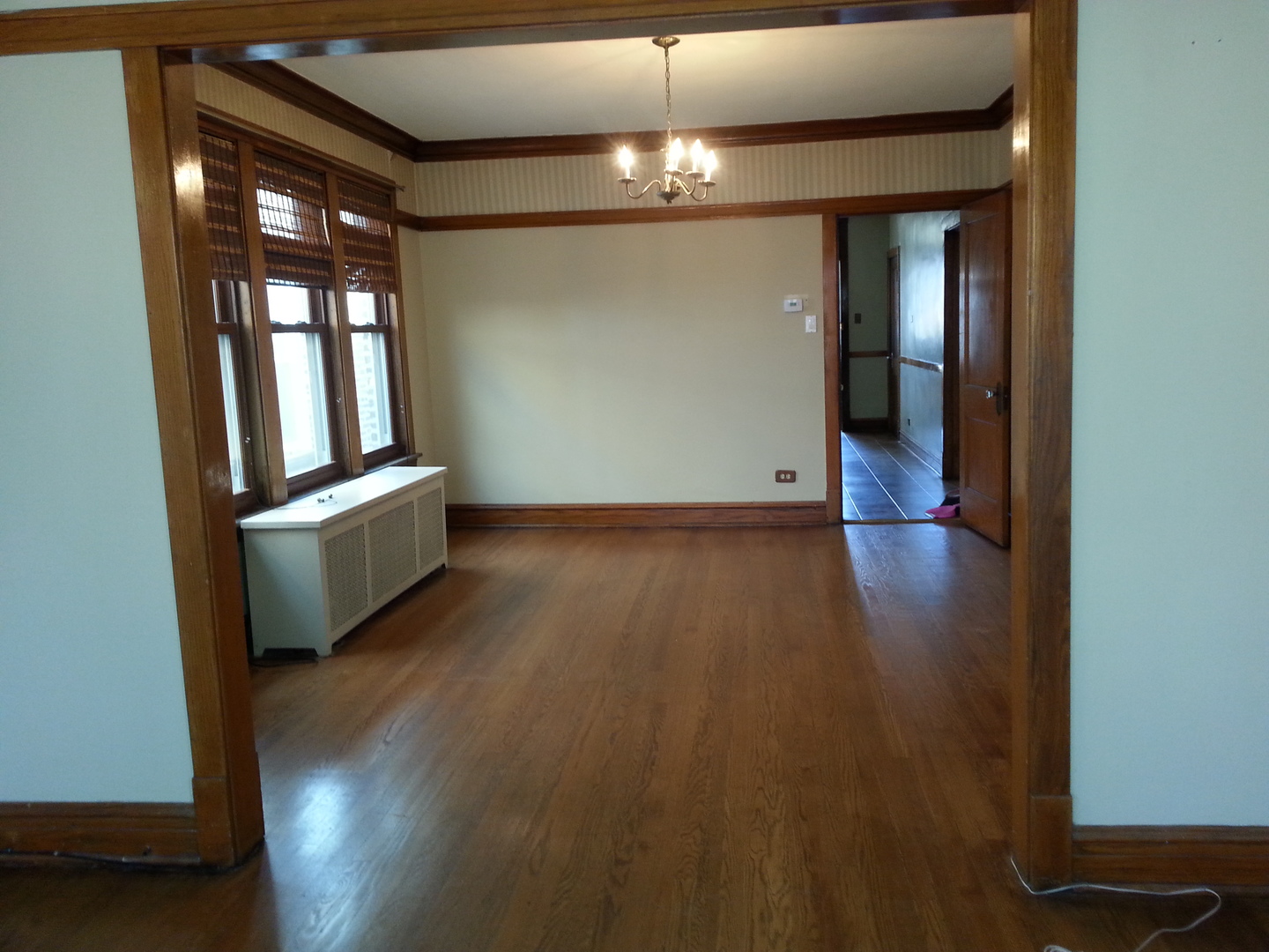 2325 W Shakespeare Avenue
