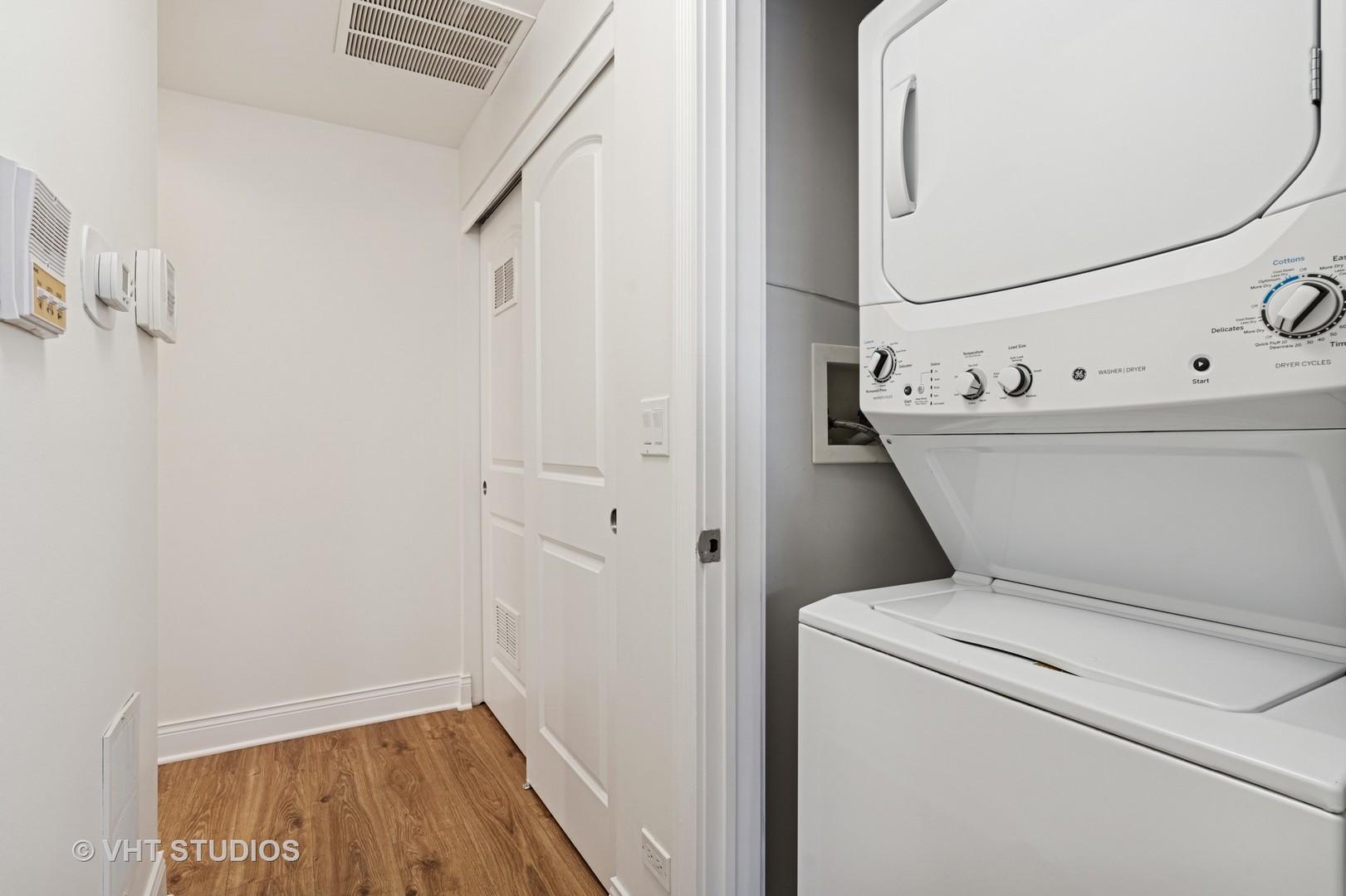 4434 N Damen Avenue Unit: 1E