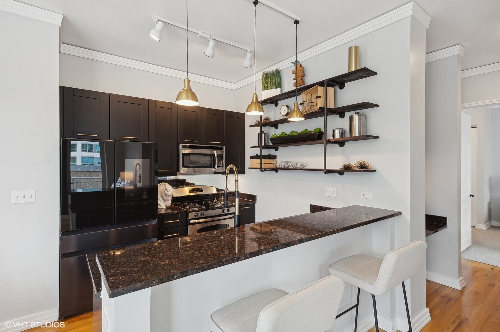 170 W POLK Street Unit: 1408