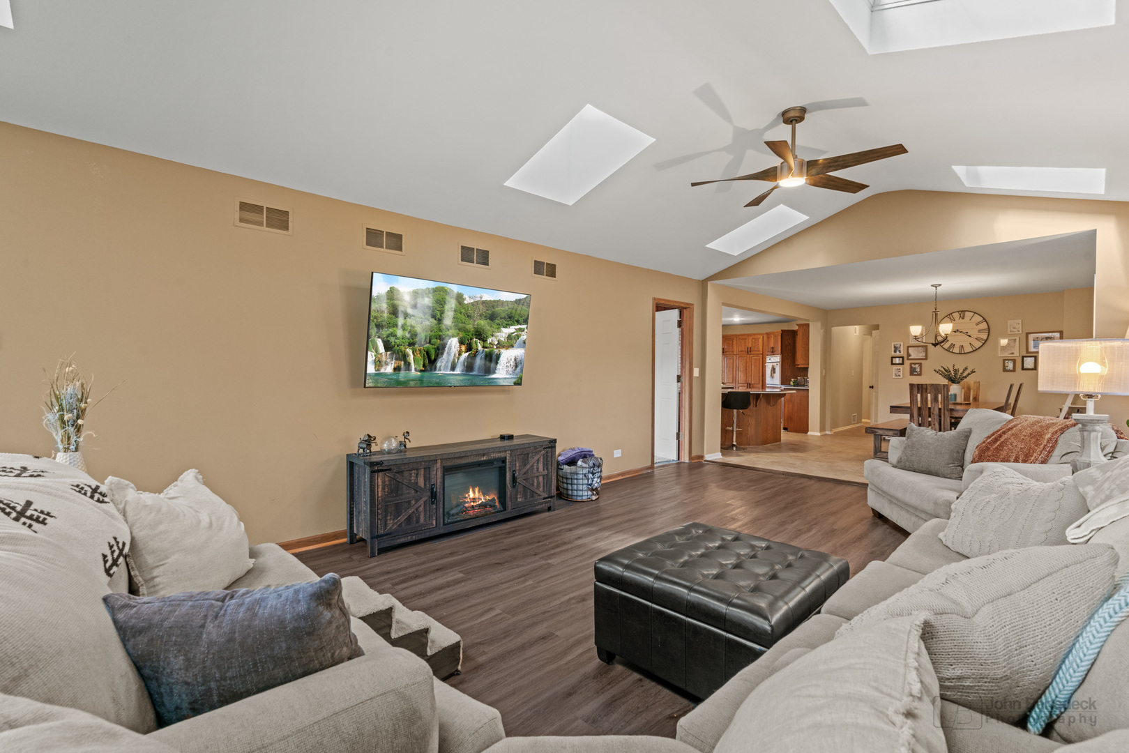 1223 N Itasca Road