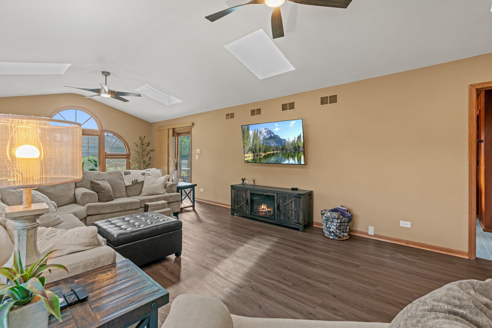 1223 N Itasca Road