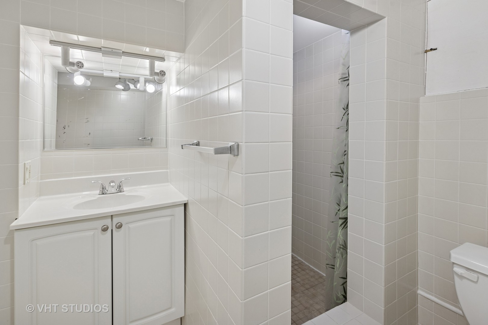 6967 W Wolfram Street
