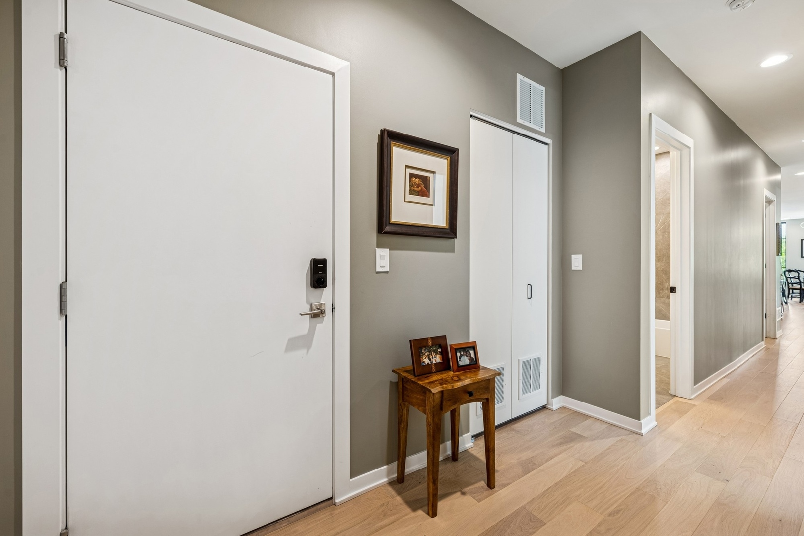 1840 W Grace Street Unit: 2W