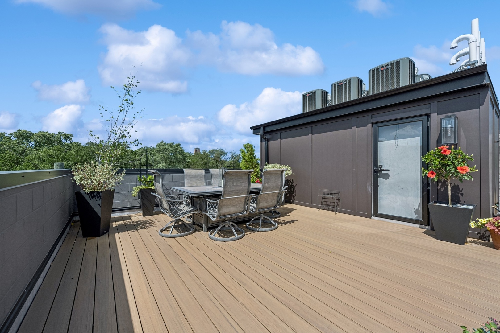 1840 W Grace Street Unit: 2W