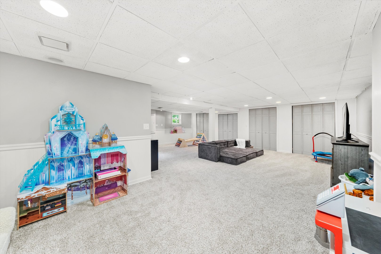 7801 Green Valley Court
