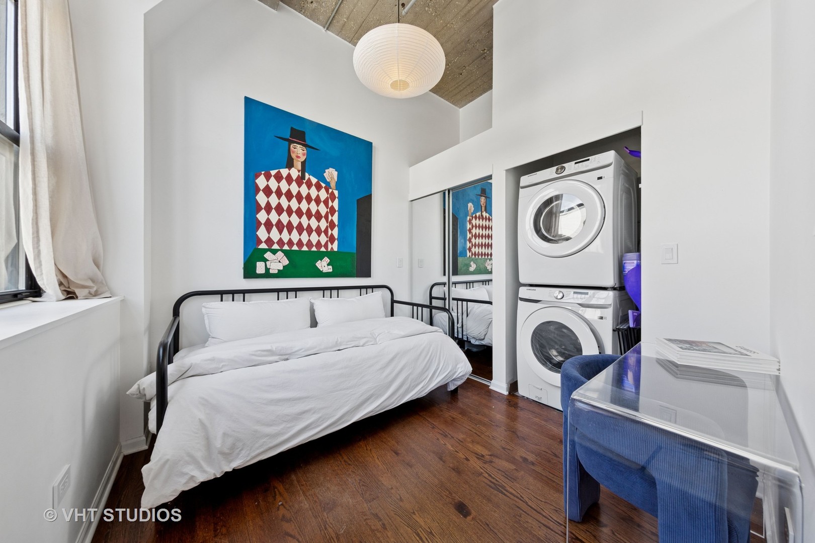 758 N Larrabee Street Unit: 830