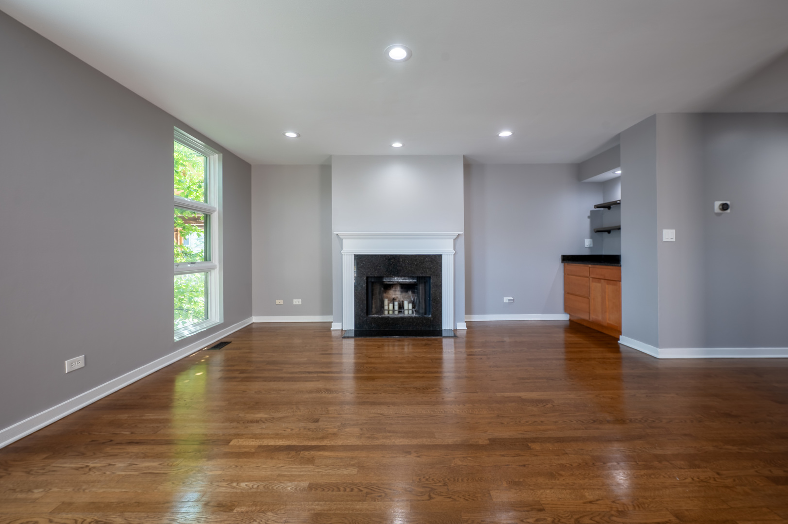 937 W Wrightwood Avenue Unit: C