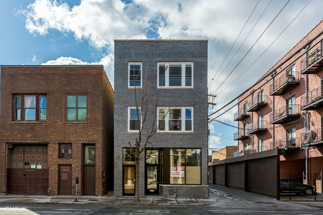 2347 W Taylor Street Unit: 1M