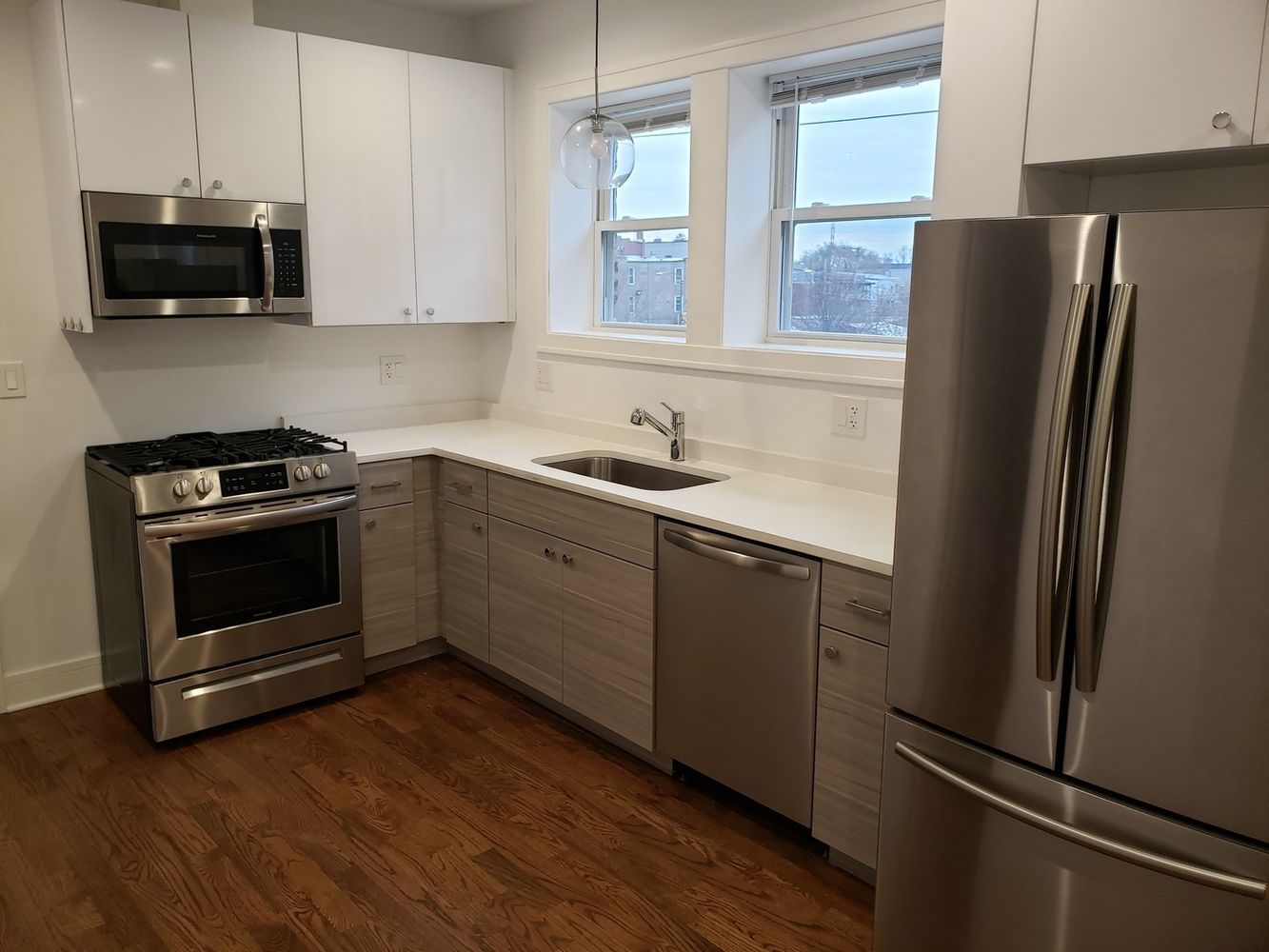 2347 W Taylor Street Unit: 1M