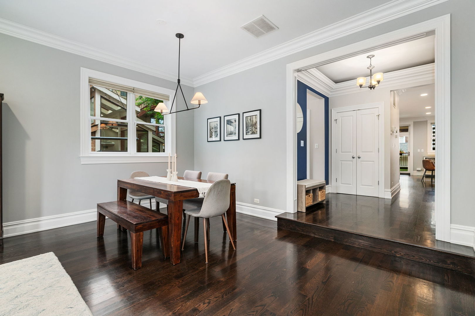 2014 N SEMINARY Avenue Unit: 1
