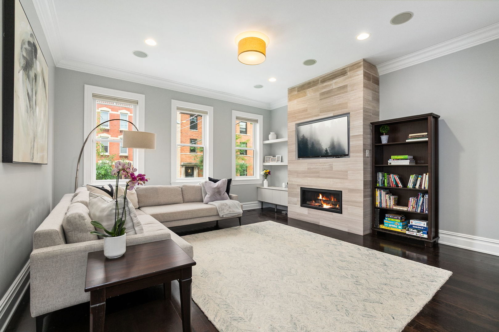2014 N SEMINARY Avenue Unit: 1