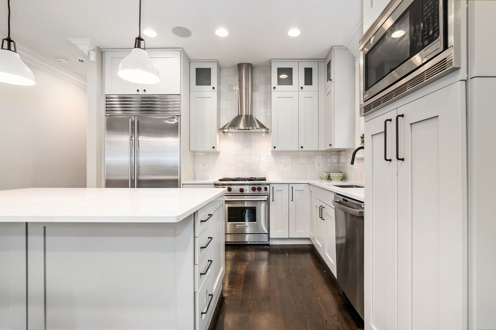 2014 N SEMINARY Avenue Unit: 1