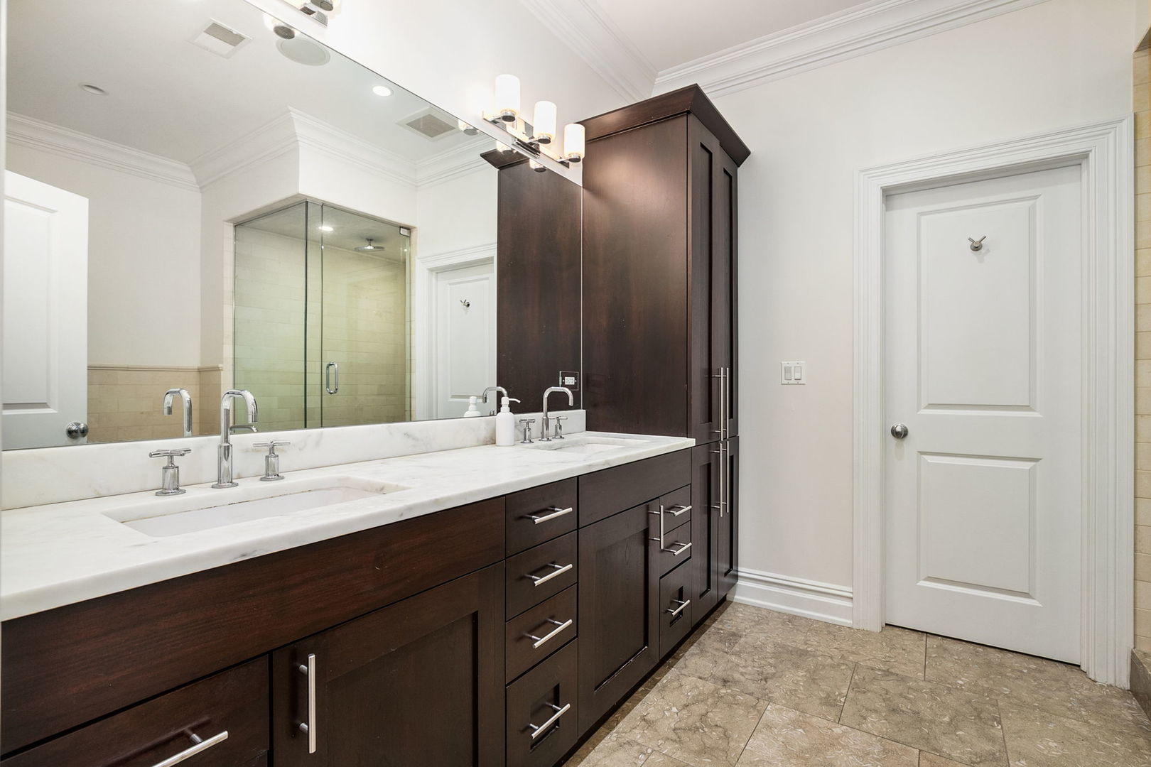 2014 N SEMINARY Avenue Unit: 1