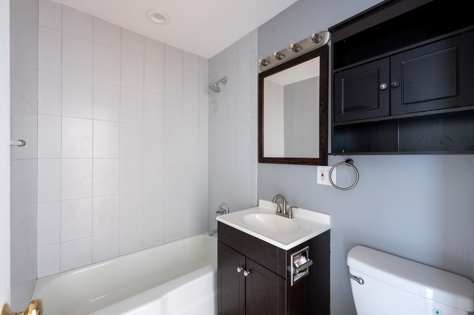 644 W Arlington Place Unit: 2G