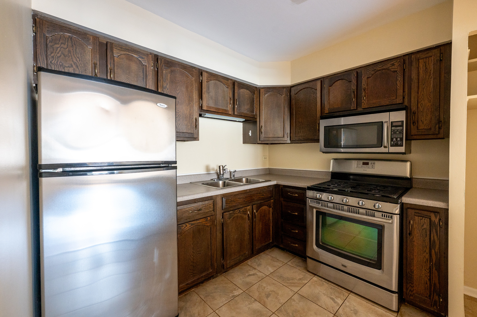 644 W Arlington Place Unit: 2G