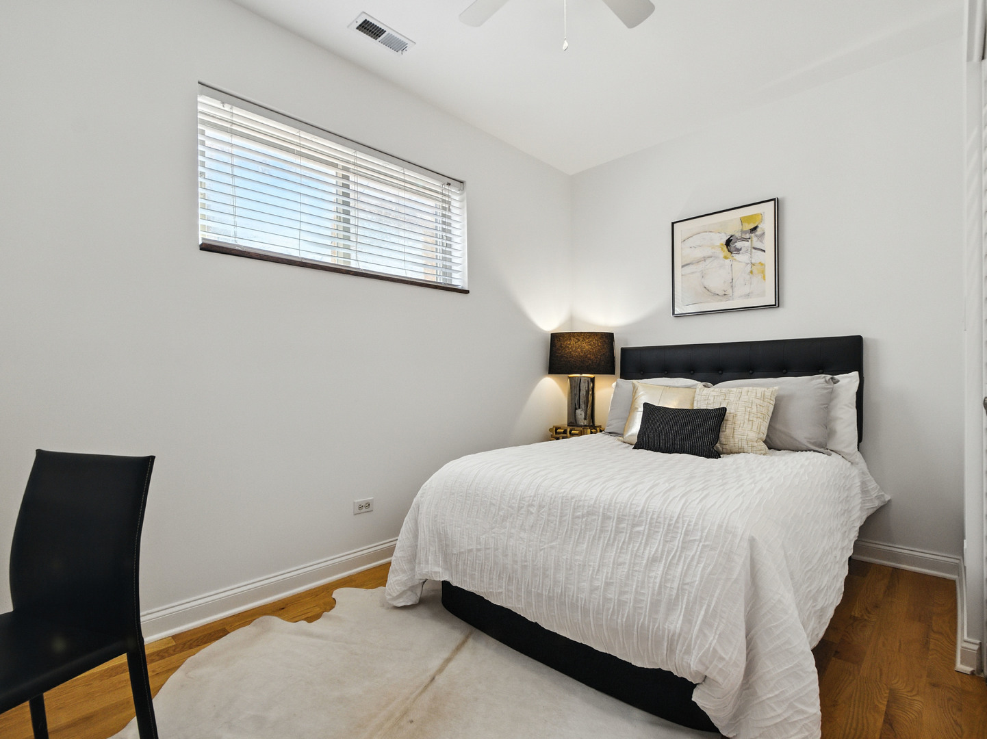 1627 N Fairfield Avenue Unit: 2