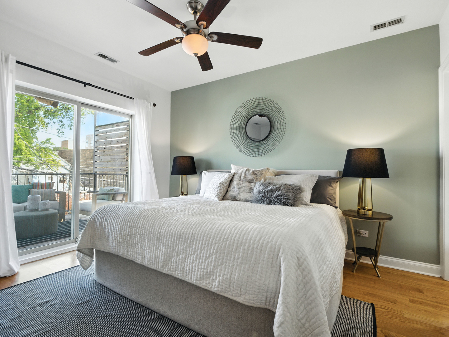 1627 N Fairfield Avenue Unit: 2