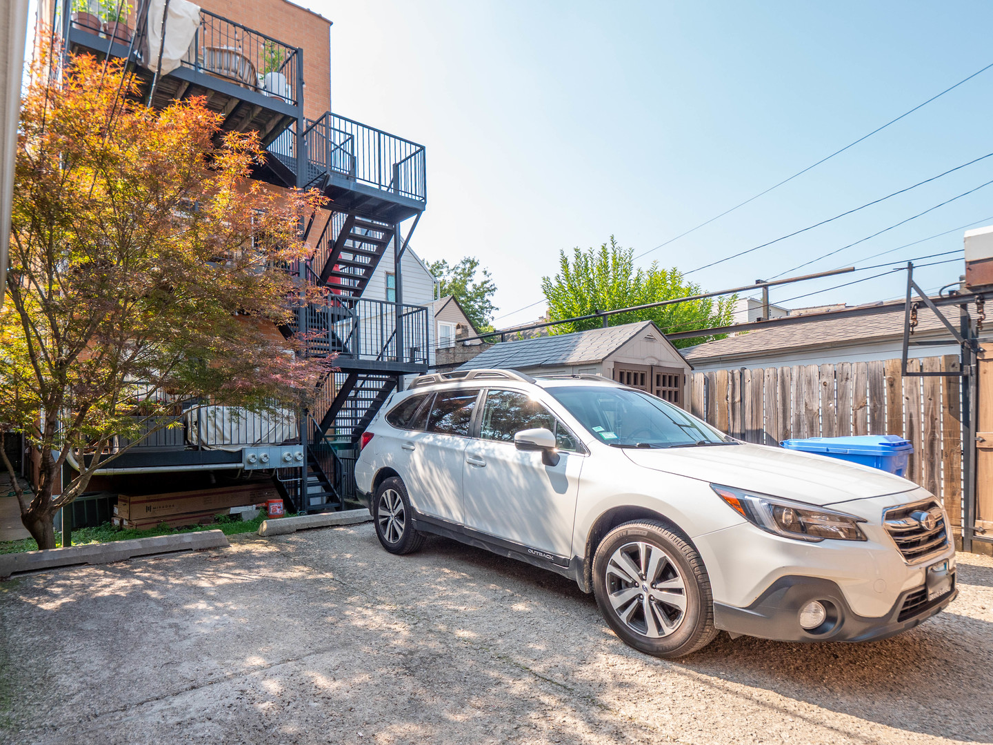 1627 N Fairfield Avenue Unit: 2