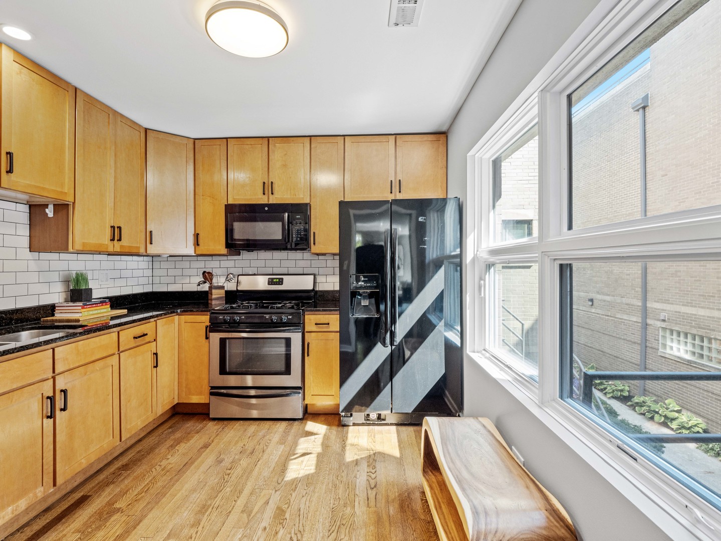 937 W Wrightwood Avenue Unit: C
