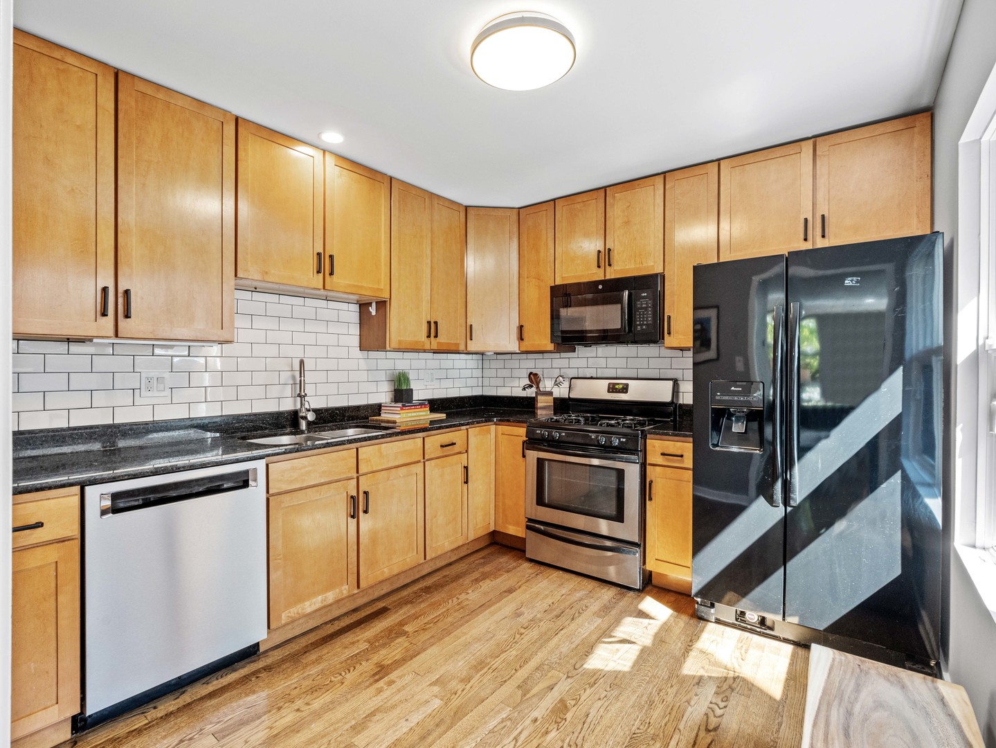 937 W Wrightwood Avenue Unit: C