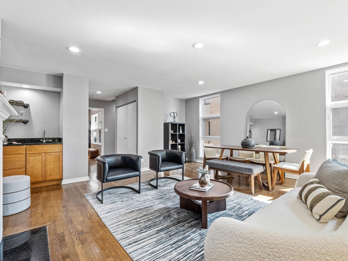937 W Wrightwood Avenue Unit: C