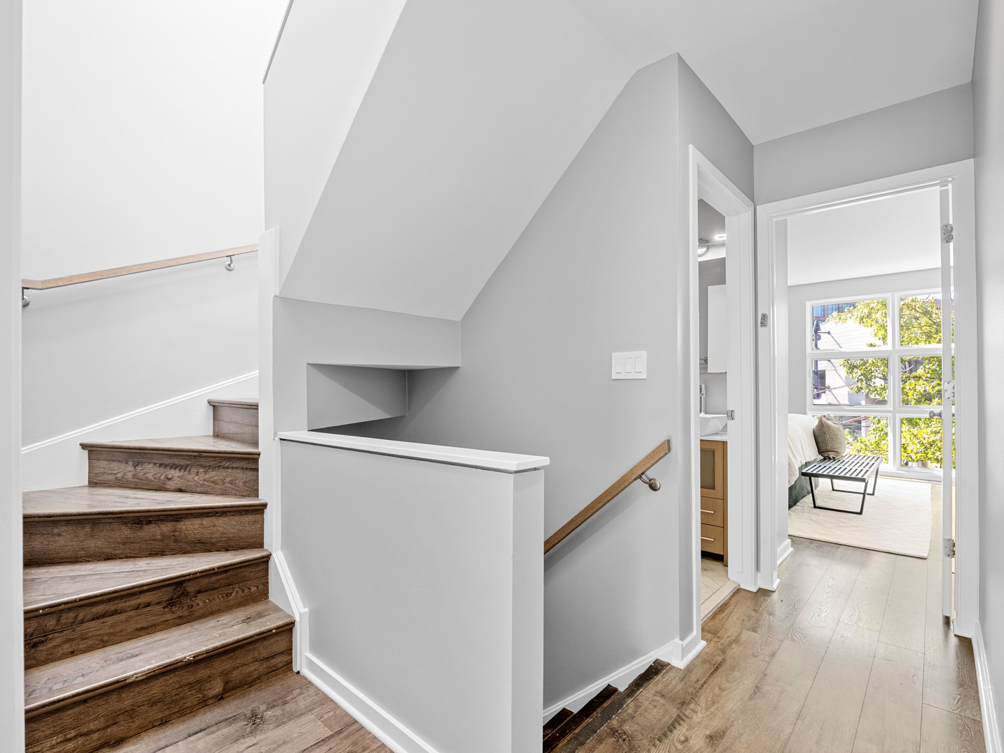 937 W Wrightwood Avenue Unit: C