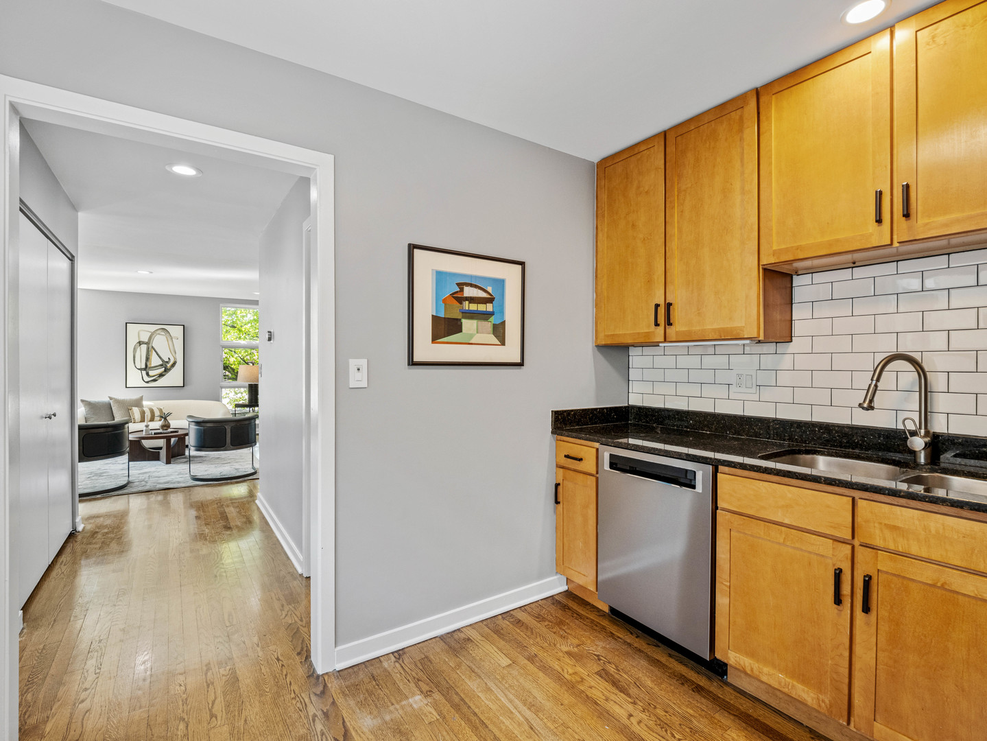 937 W Wrightwood Avenue Unit: C
