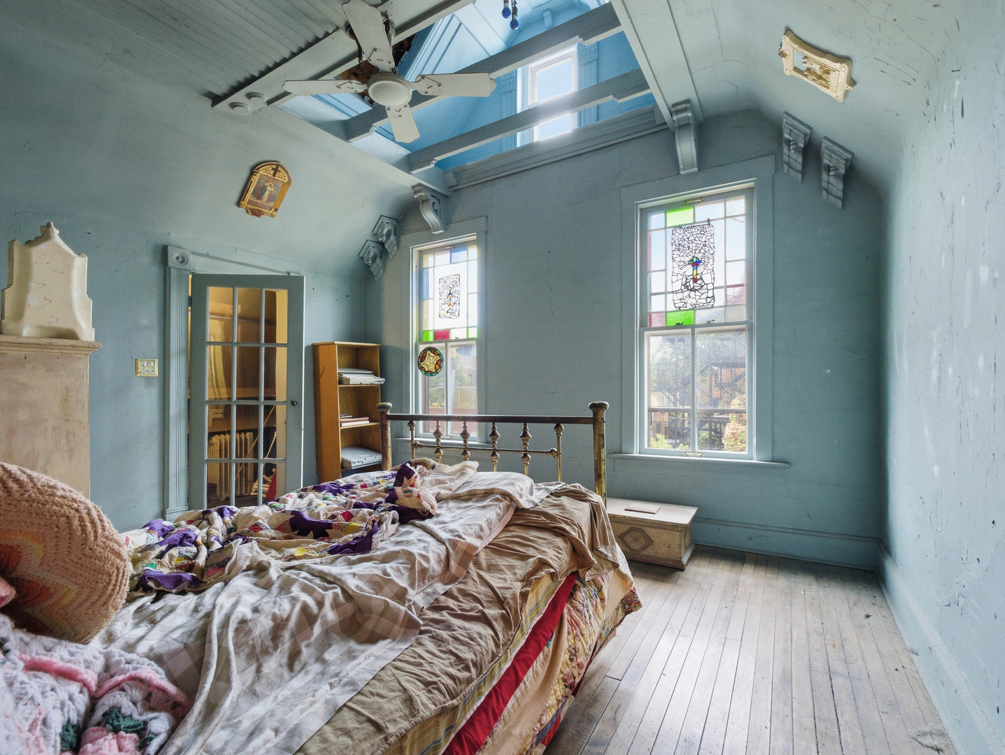 639 W Schubert Avenue