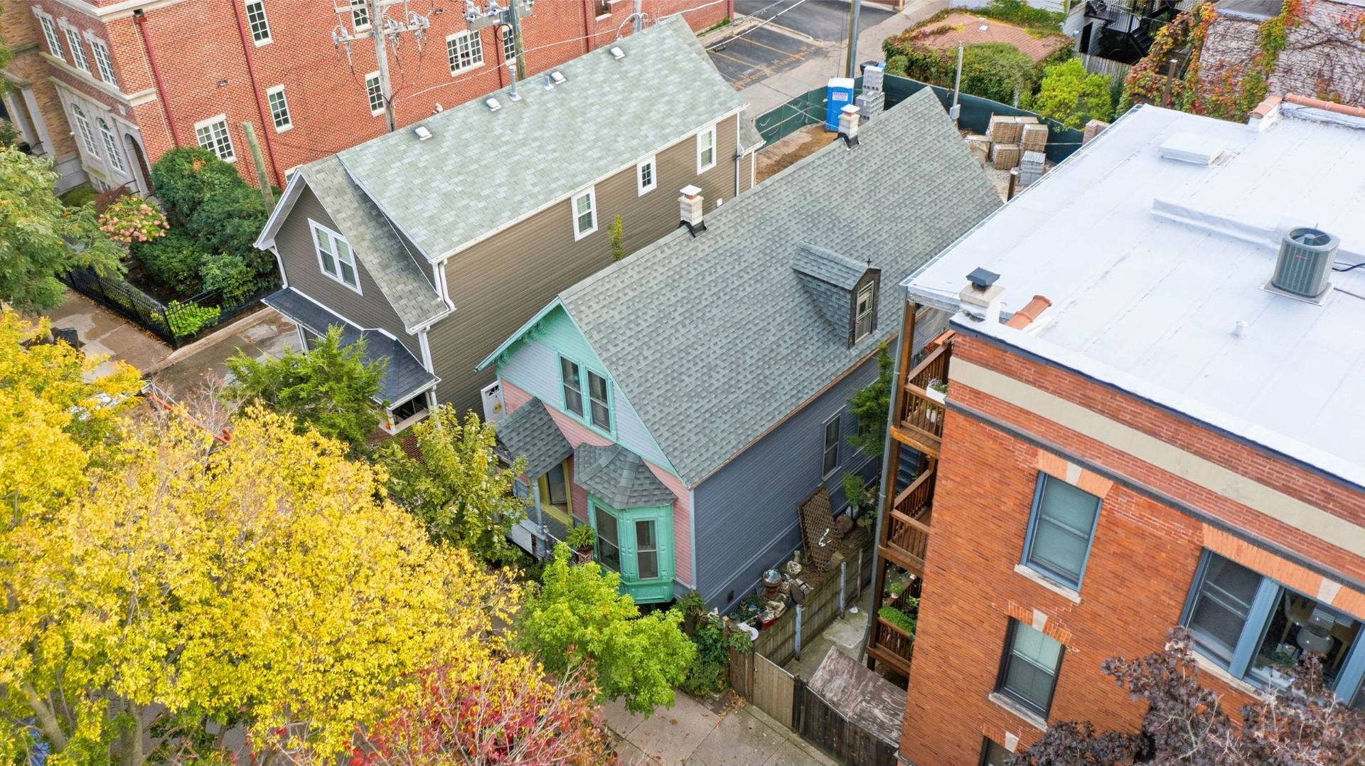 639 W Schubert Avenue