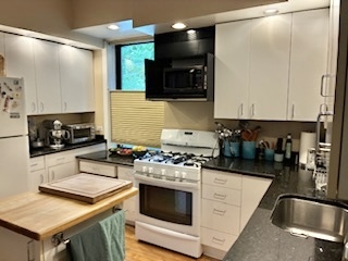 1901 N Hoyne Avenue Unit: 1