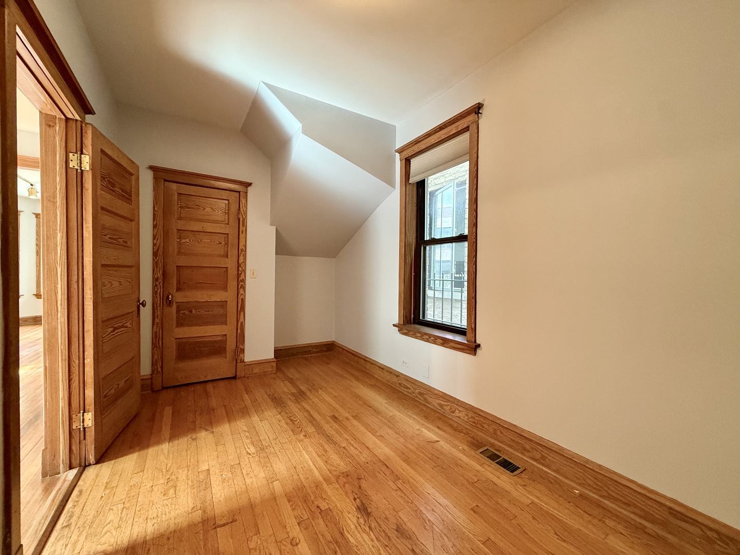 1901 N Hoyne Avenue Unit: 1
