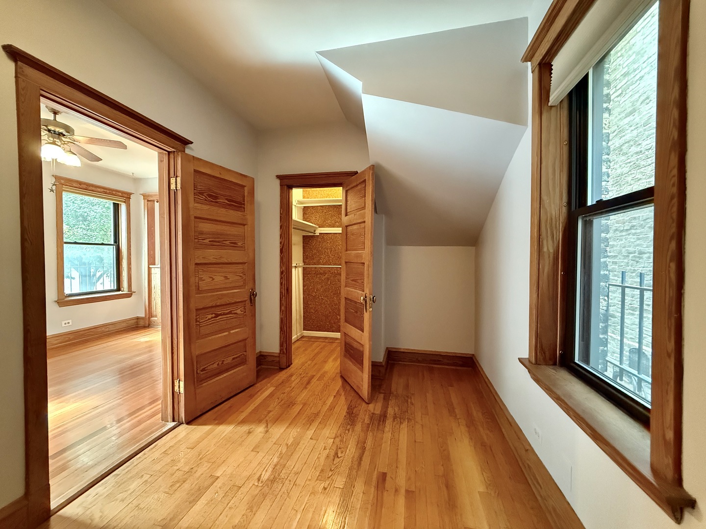 1901 N Hoyne Avenue Unit: 1