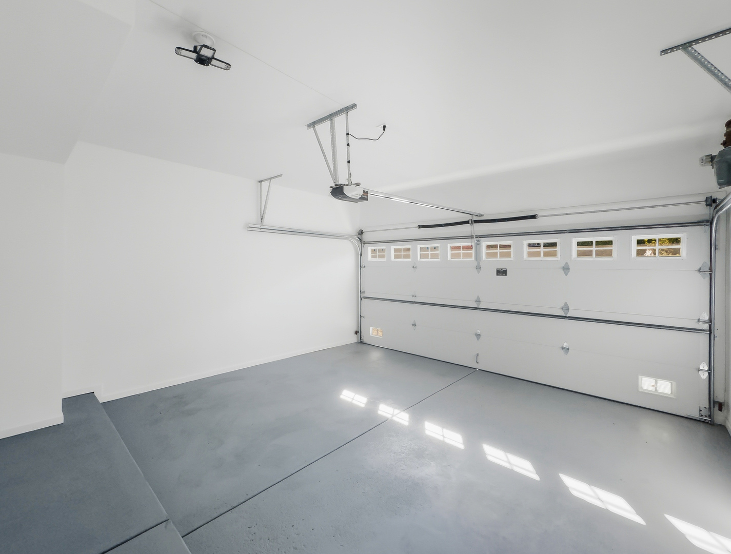 3809 N Milwaukee Avenue Unit: H