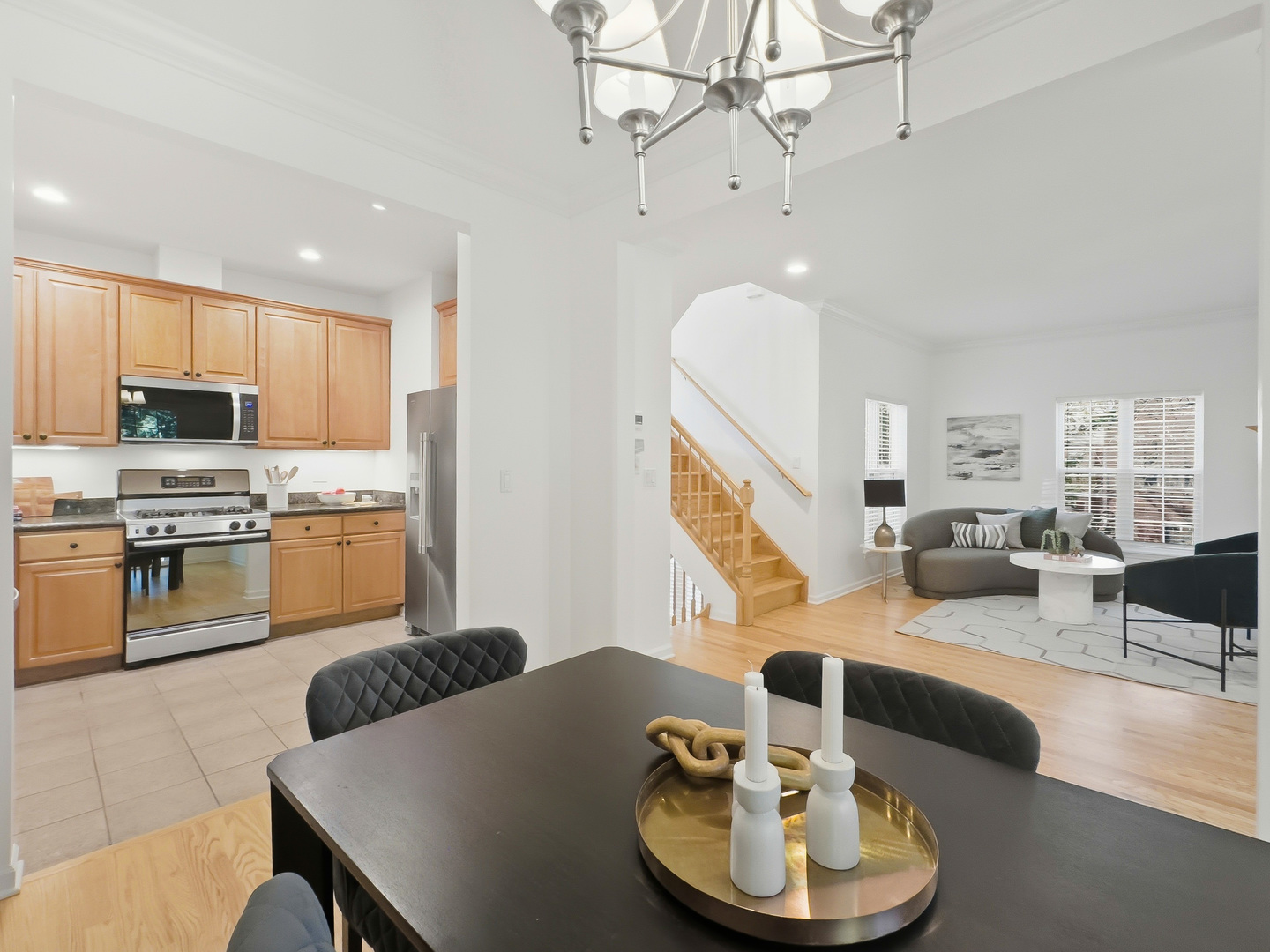3809 N Milwaukee Avenue Unit: H