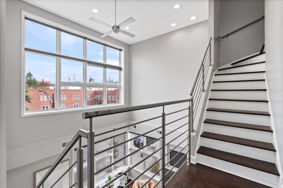 932 N Racine Avenue Unit: 2S